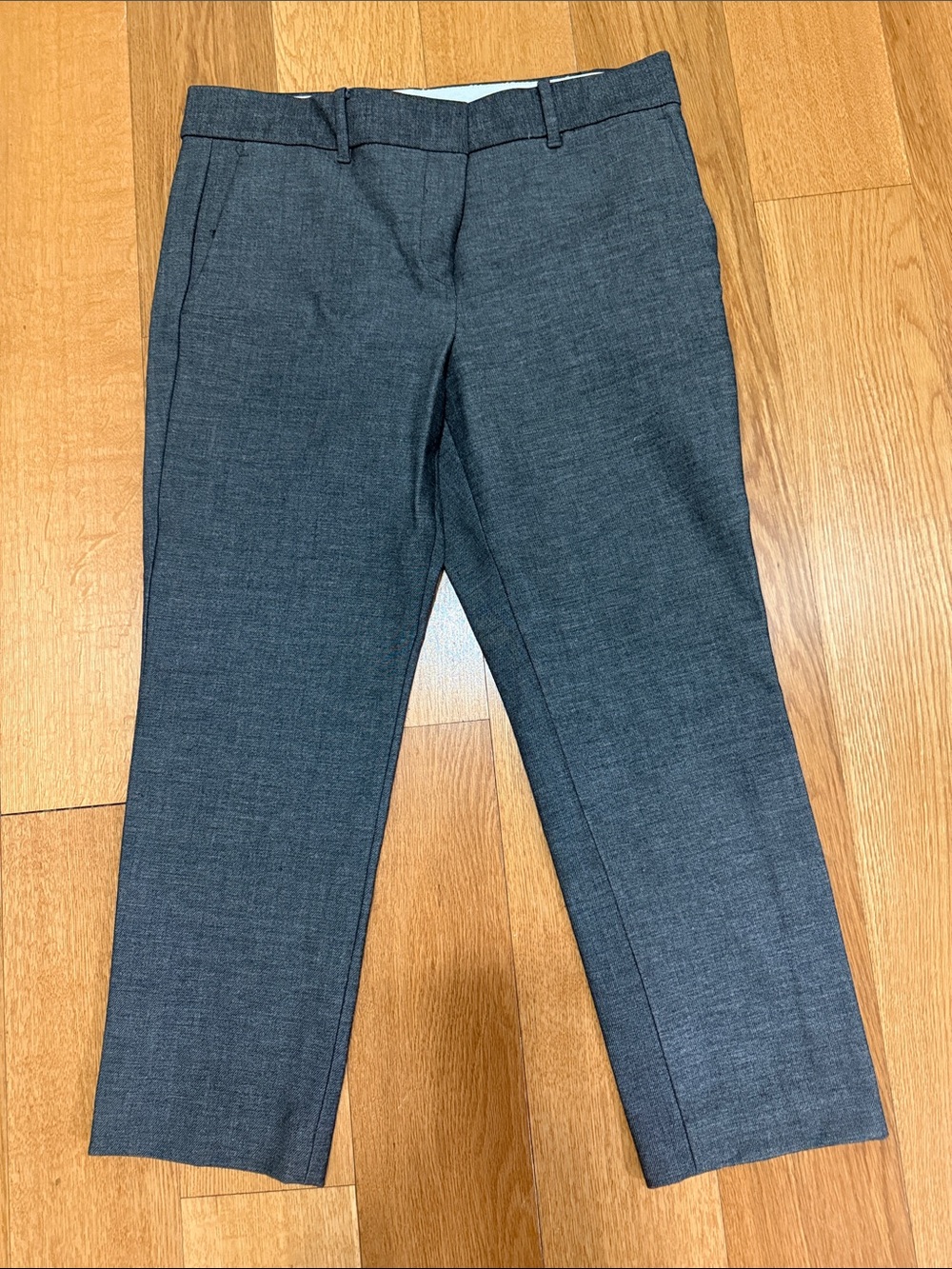 Ann Taylor Petite Devin fit Gray Dress Pants ankle/crop